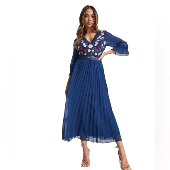 NWT ASOS DESIGN Lace Insert Pleated Midi Dress With Floral Embroidery - Size 6 - Picture 5 of 15